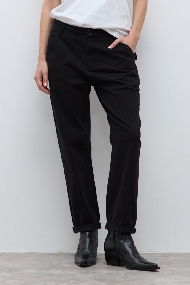 Pantalón chino negro