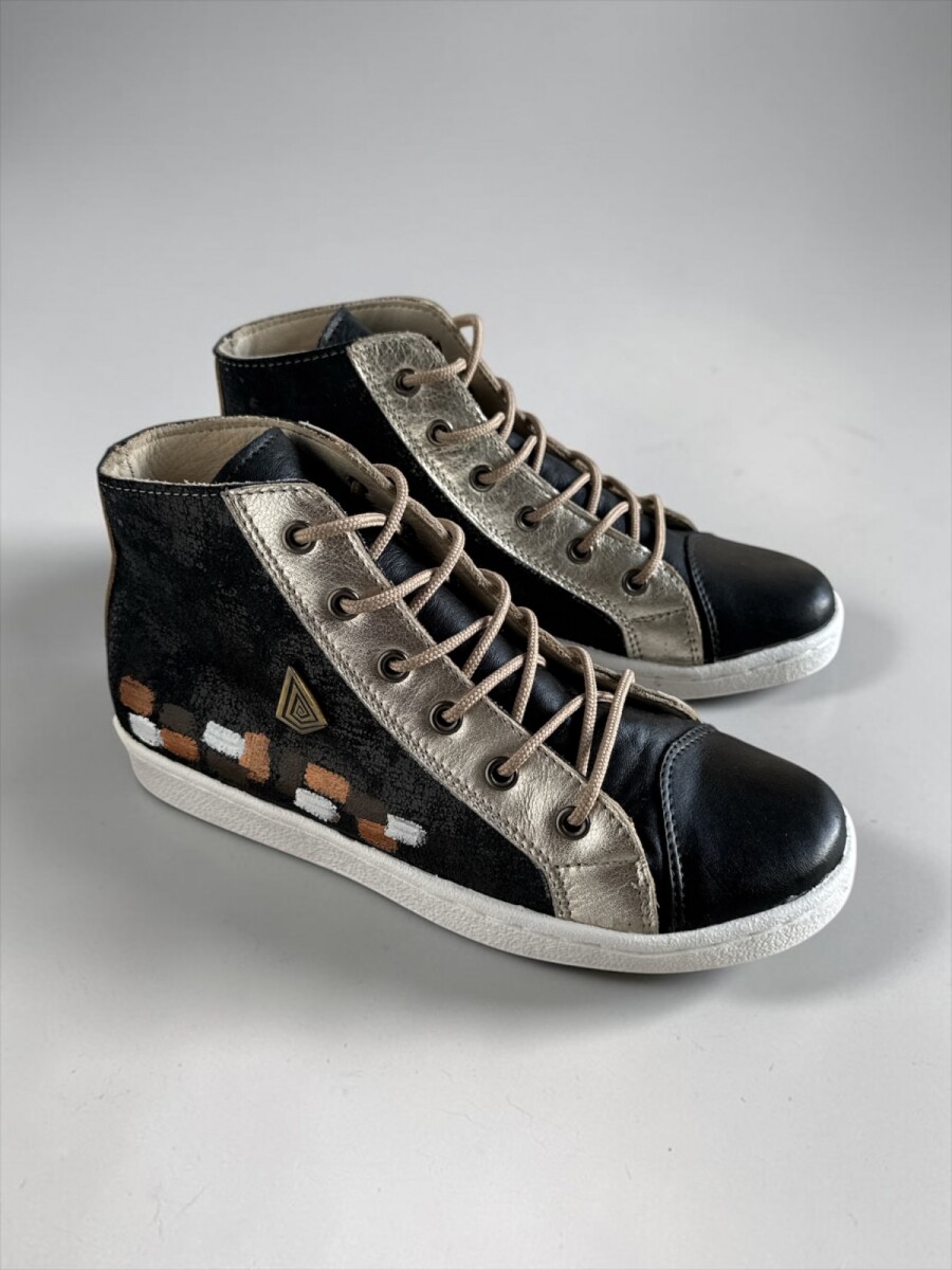 Bota Daria Negro Brillos Con Arte 