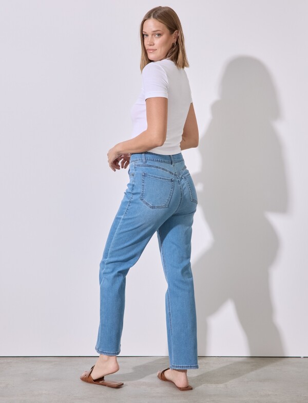 Jean Straight JEAN