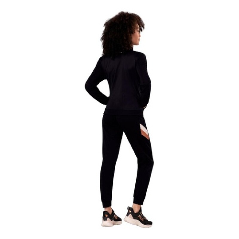 Campera deportiva para Mujer Graphene Negra y detalle Rojo Negro