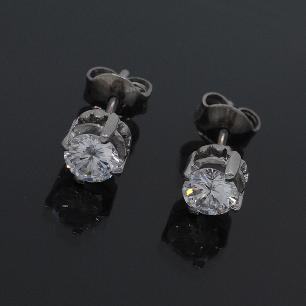 Caravanas en oro 18k blanco y brillantes Caravanas en oro 18k blanco y brillantes