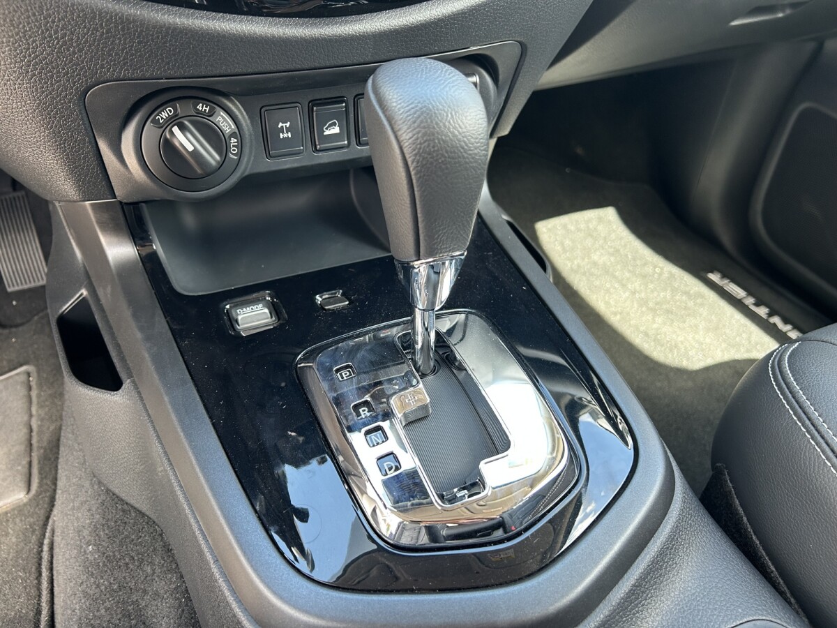 Nissan Frontier PRO-4X 2.5 4X4 DDTTi | Permuta / Financia Nissan Frontier PRO-4X 2.5 4X4 DDTTi | Permuta / Financia