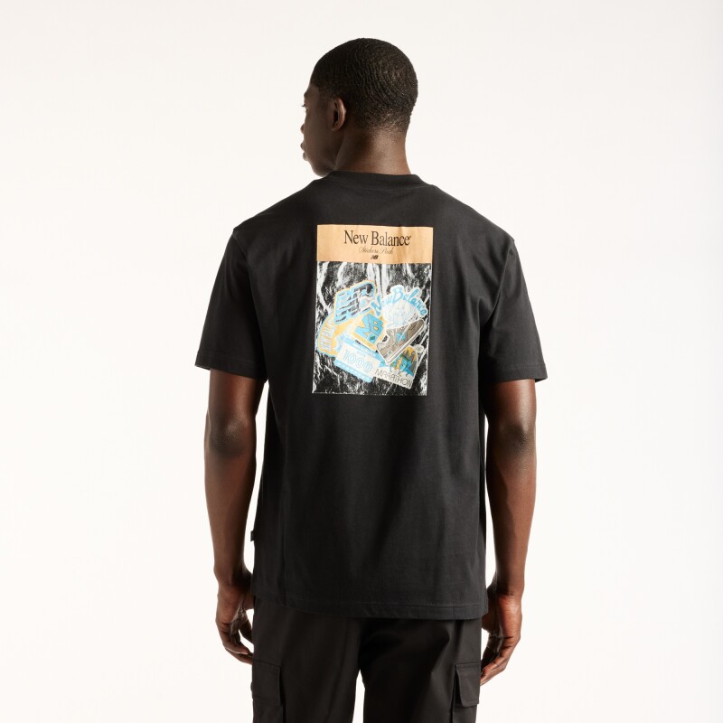 Remera New Balance de Hombre - Sticker Pack - MT62E2FFBK BLACK
