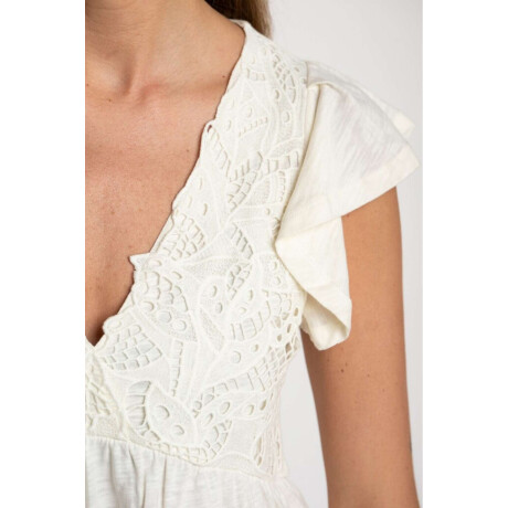 Remera Algodón Calados Nácar