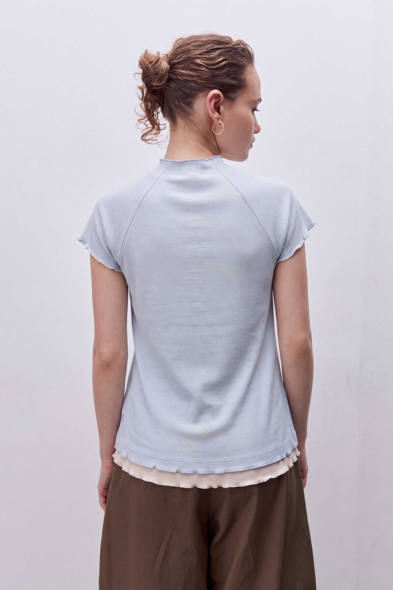REMERA PILON Celeste