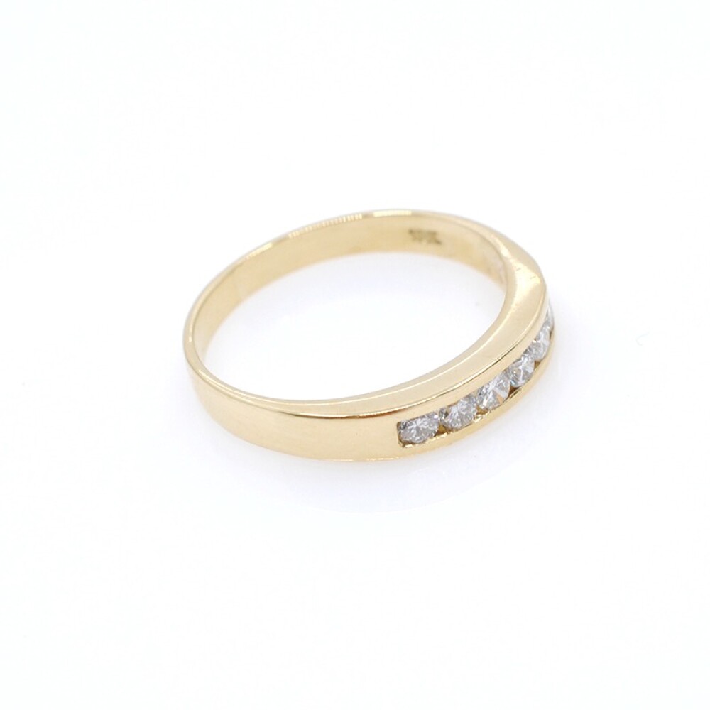 Anillo en oro 18k amarillo con 6 brillantes Anillo en oro 18k amarillo con 6 brillantes