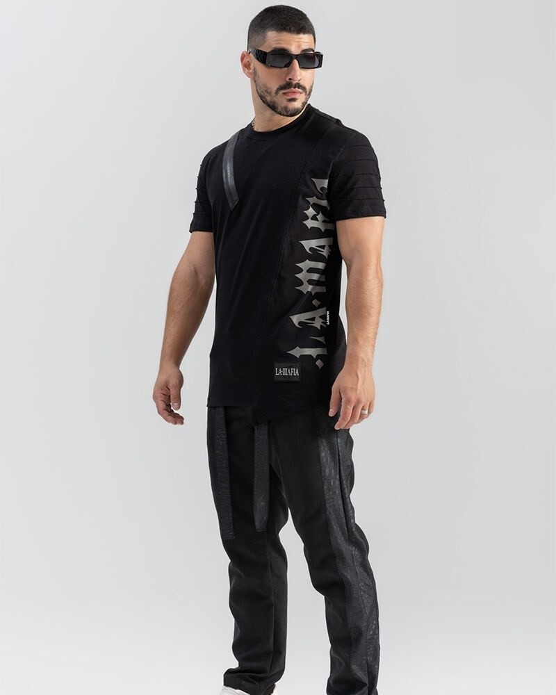 Remera De Color Negro Lm U