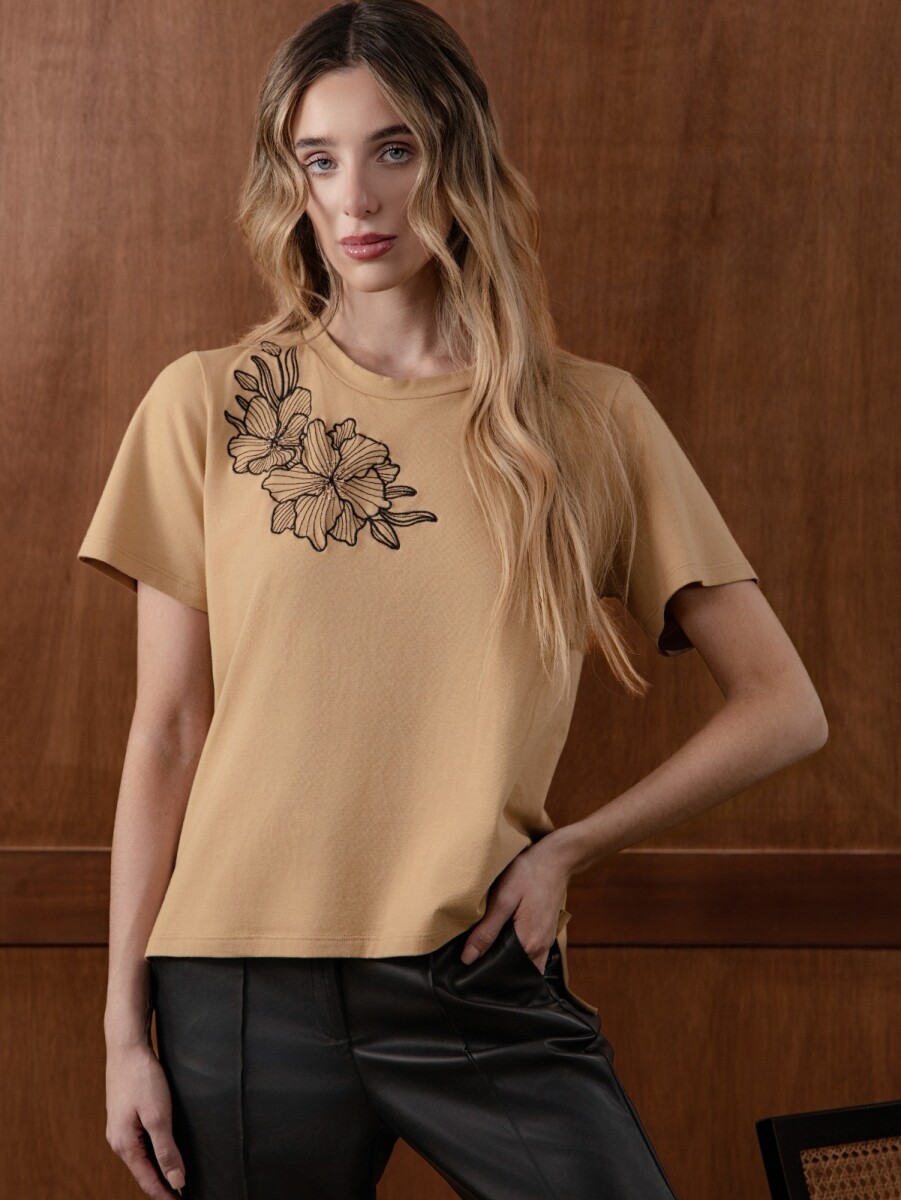 Remera Casual. 