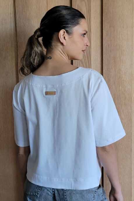Remera Fresa Blanco
