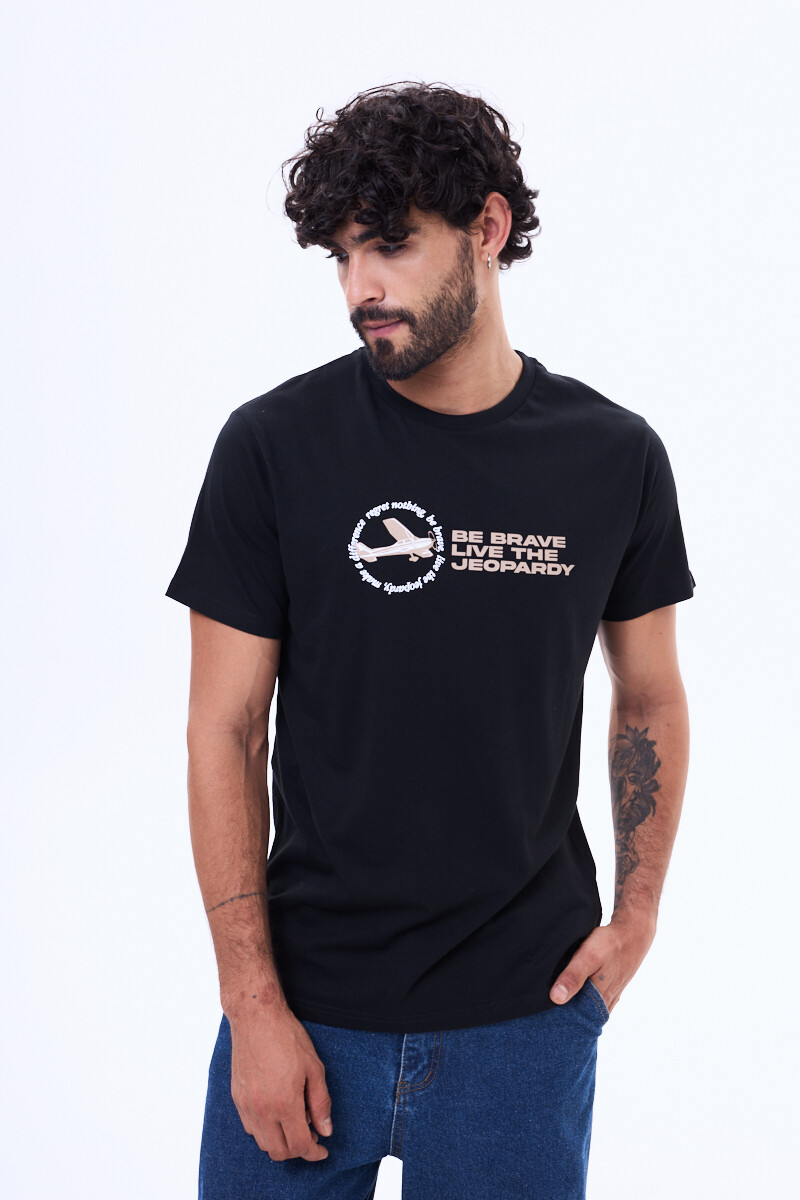 Remera Lemuria - Negro 