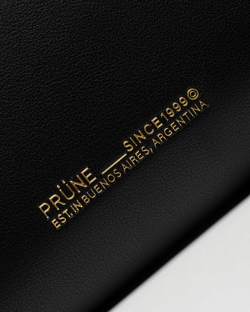 Cartera de Mano Anette Grande en Efecto Cuero Liso Negro