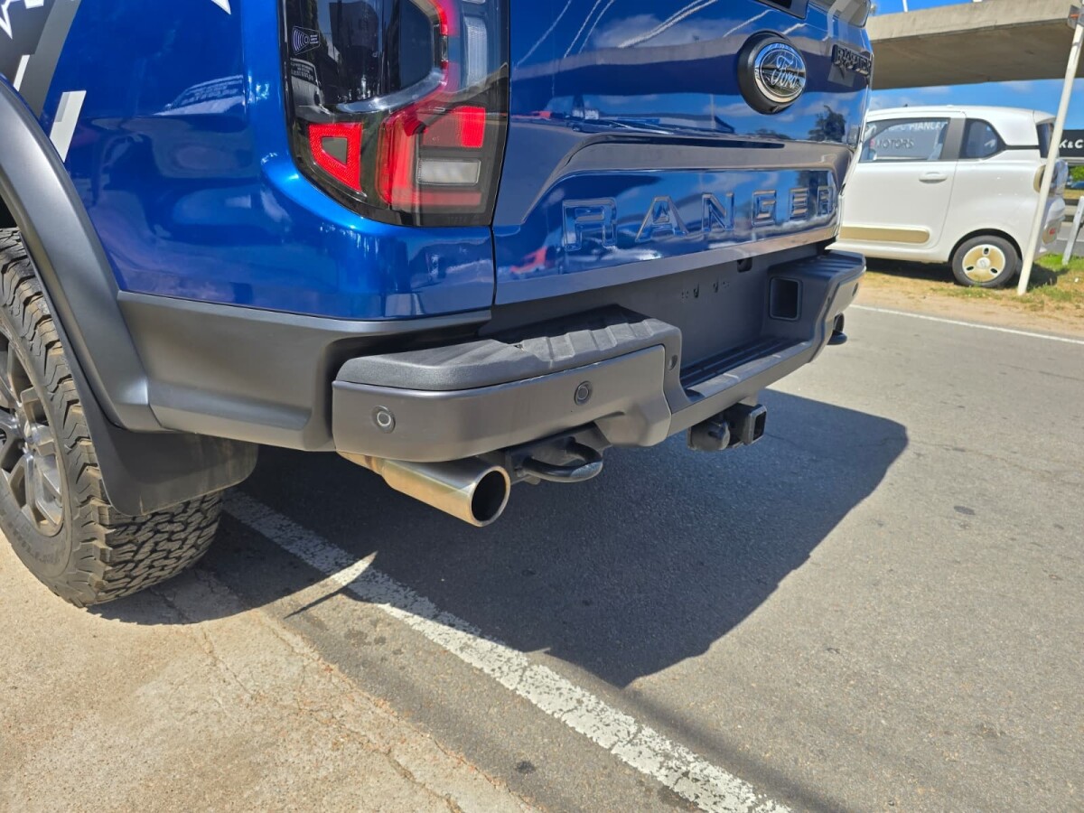 Ford Ranger Raptor V6 3.0L Extra Full Descuenta IVA Ford Ranger Raptor V6 3.0L Extra Full Descuenta IVA