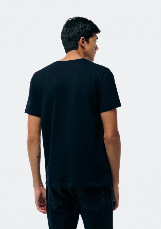CAMISETA MM MASC NEGRO