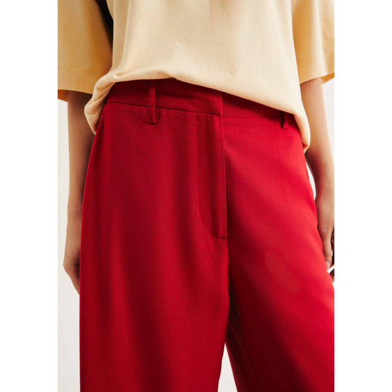 CALCA FEM VERMELHO ESCURO