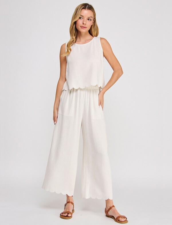 Top Lino Con Ruedo Festoneado BEIGE CLARO