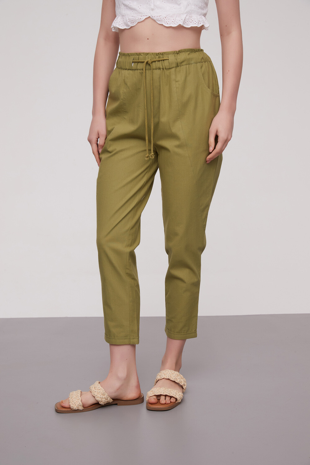 Pantalon Bengkel Verde Oliva Oscuro