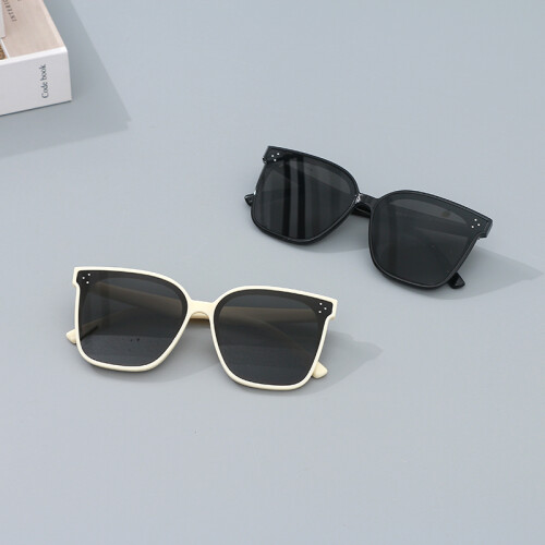 Lentes De Sol- Maxi Blancos Lentes De Sol- Maxi Blancos