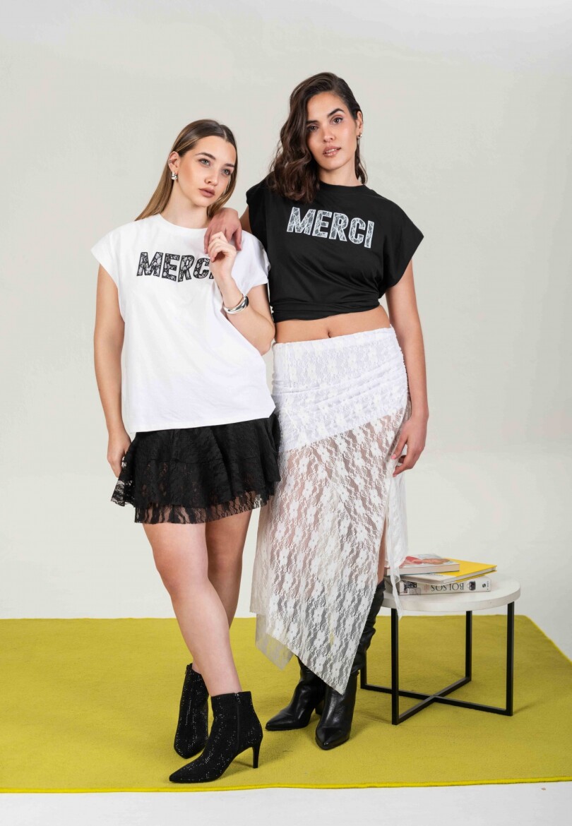 Remera Francia Negro