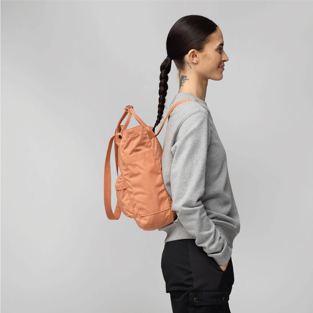Mochila Fjallraven Kanken Totepack Unisex Graphite