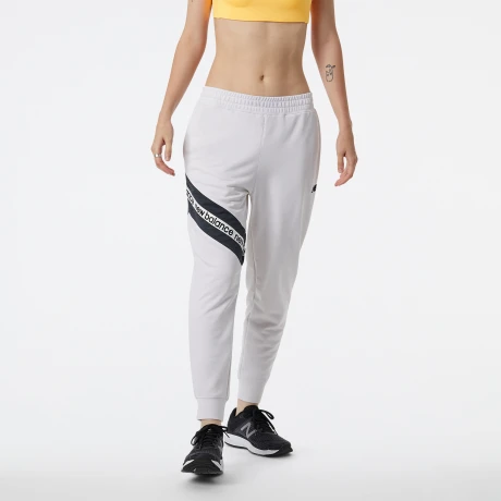 Pantalón New Balance de Dama RELENTLESS TERRY - WP21180SST WHITE