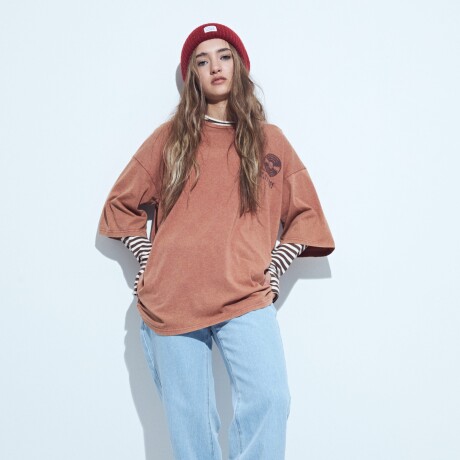 REMERA FRAXINUS Ladrillo