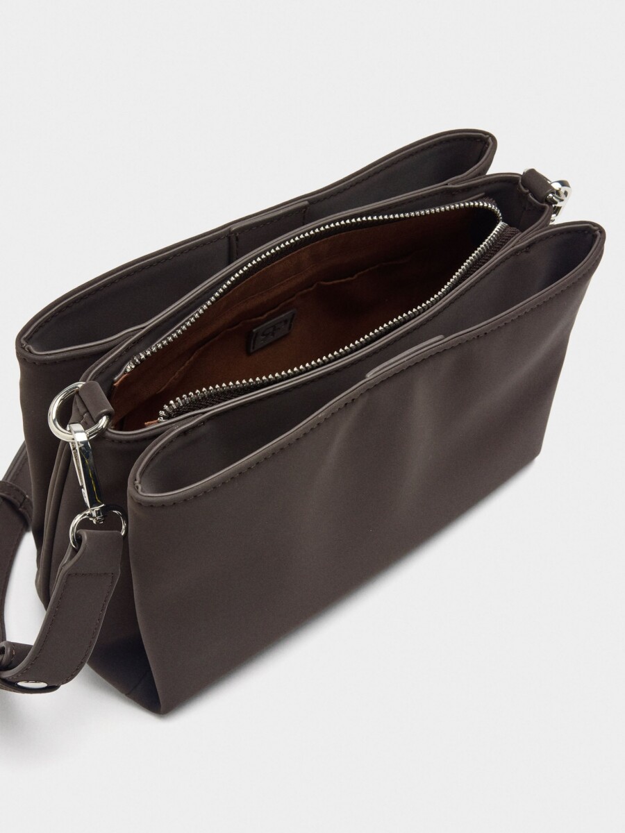 Bolso De Hombro Con Textura Suave marron