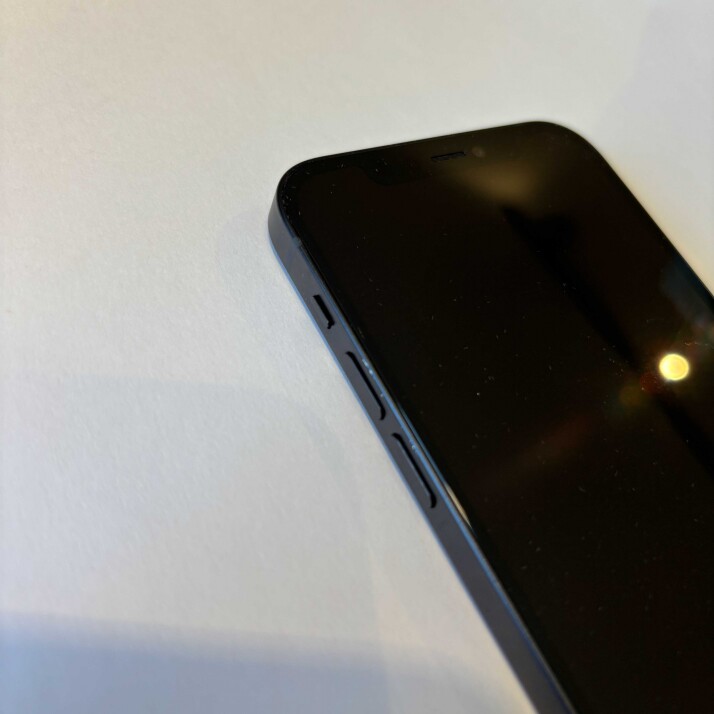 iPhone 12 128 GB - Midnight iPhone 12 128 GB - Midnight