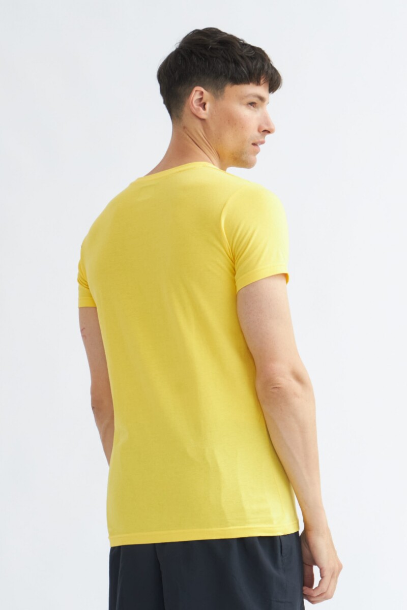 Remera estampada AMARILLO