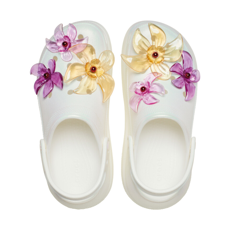 Crush Pearlized Florals Clog - Unisex White