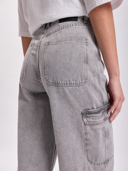 Pantalón jean cargo Gris