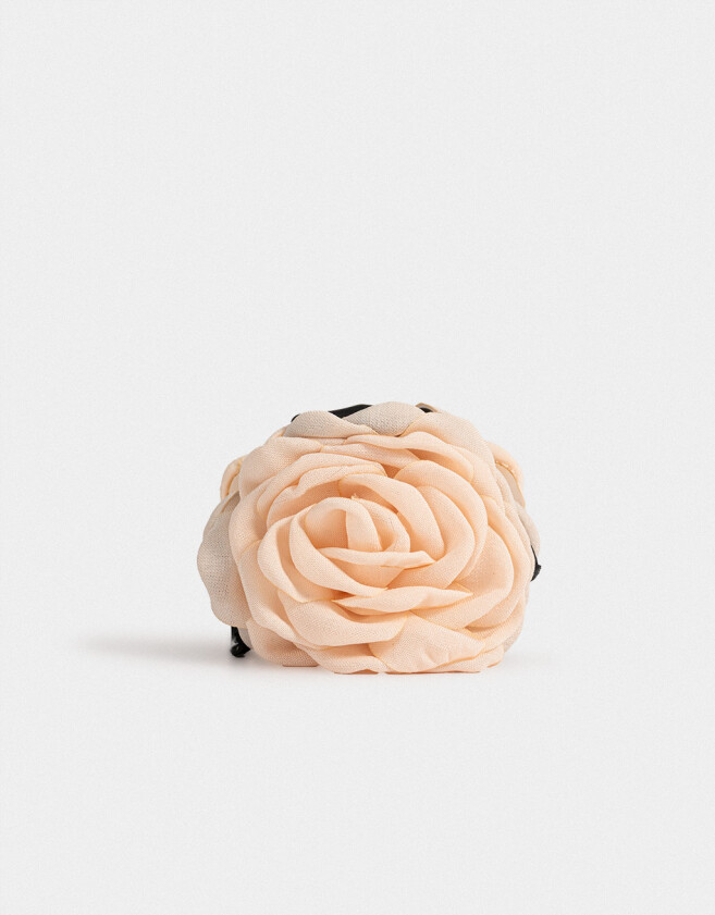 Broche Con flores Broche Con Flores - Blanco Crema