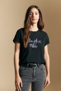 REMERA ALMENDRO Negro