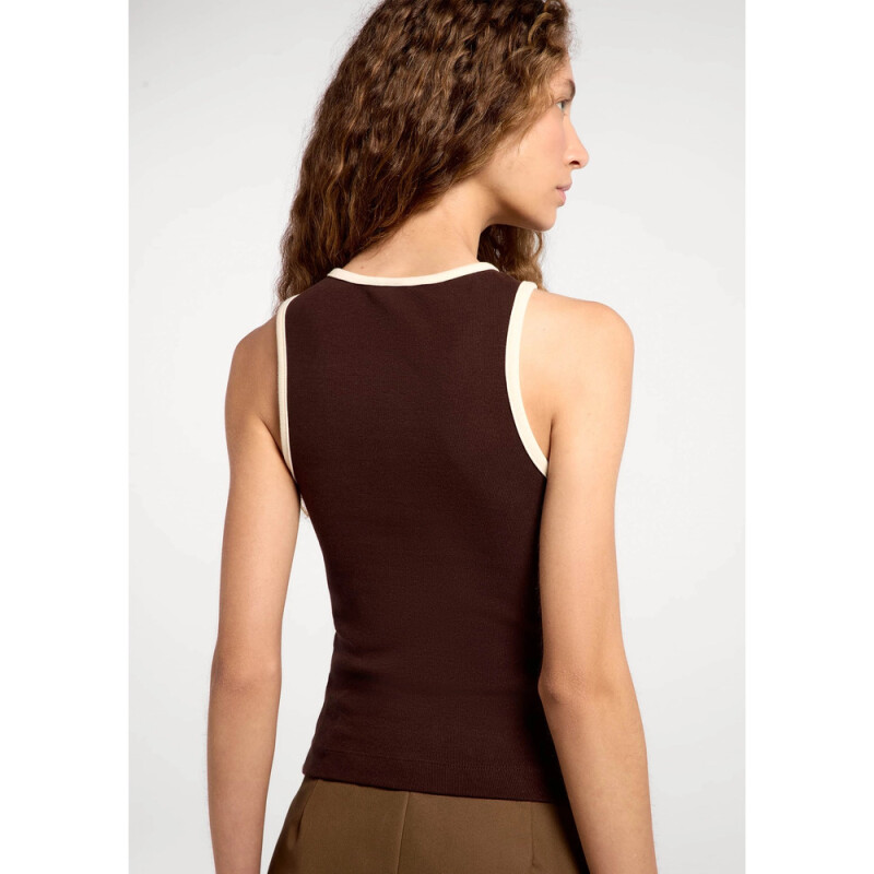 REGATA FEM MARROM ESCURO