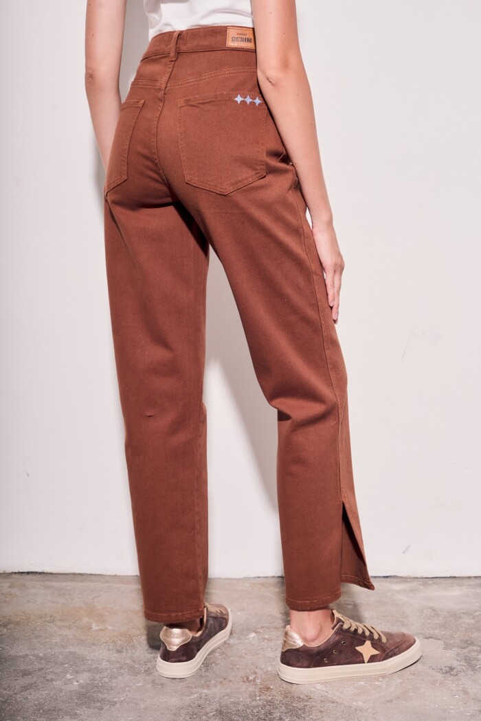 Jean Recto Botones Marron