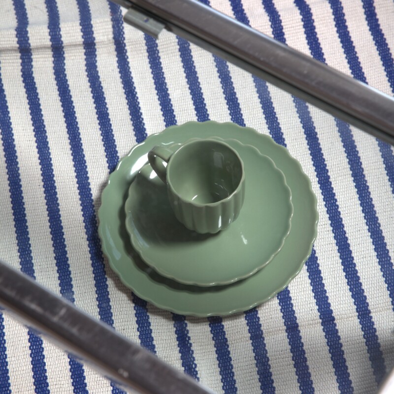 Juego de vajilla cerámica 16 piezas ondas verde Juego de vajilla cerámica 16 piezas ondas verde