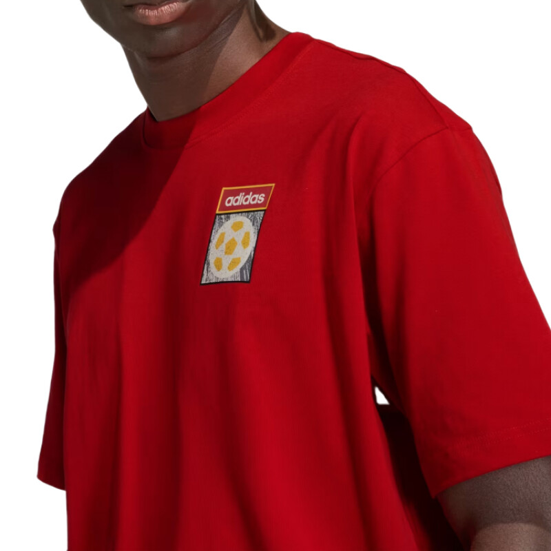 Remera Adidas Flag Gfx - Rojo Remera Adidas Flag Gfx - Rojo