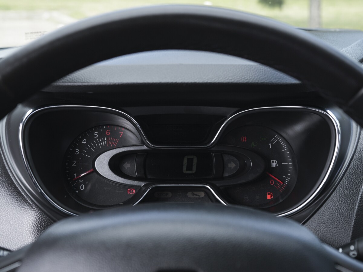Renault Grand Captur Zen 2.0 MT| Permuta / Financia Renault Grand Captur Zen 2.0 MT| Permuta / Financia
