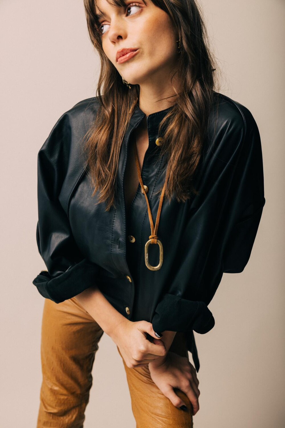 Oval Shape Necklace Dorado