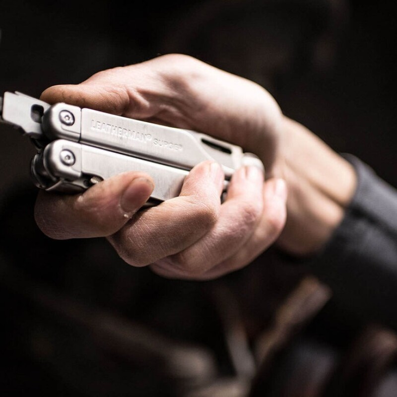 Multiherramienta Leatherman Surge Negra 21 Herramientas Multiherramienta Leatherman Surge Negra 21 Herramientas