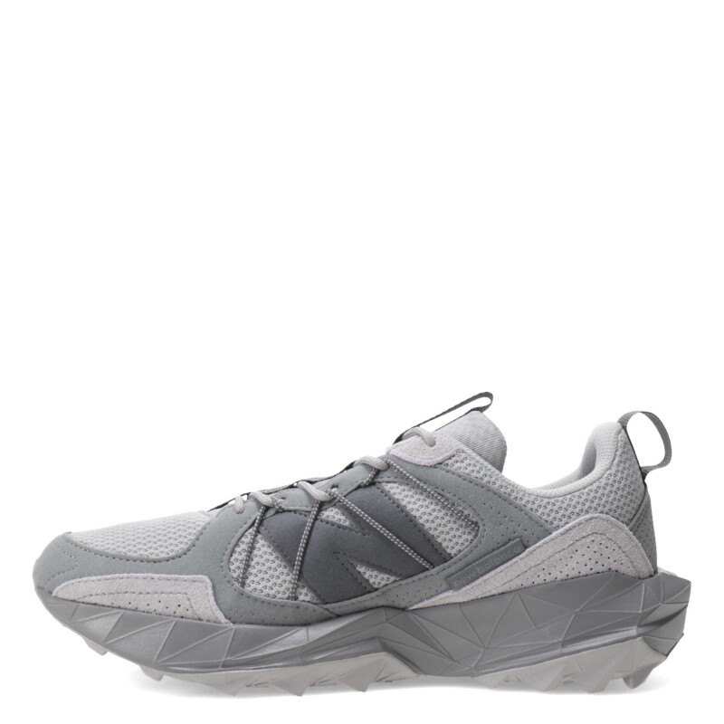 Championes de Hombre New Balance Trail Tektrel Gris