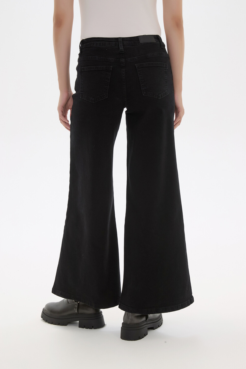 Pantalon Tabia Negro