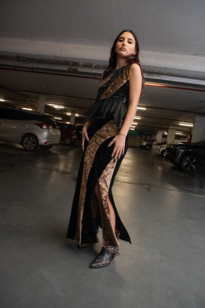 Falda Courtly NEGRO