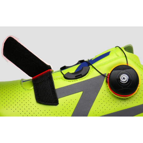 Zapatilla de Ciclismo para Ruta o Mtb Velcro Ajustable Talle 43 Color: Verde. FLUOR