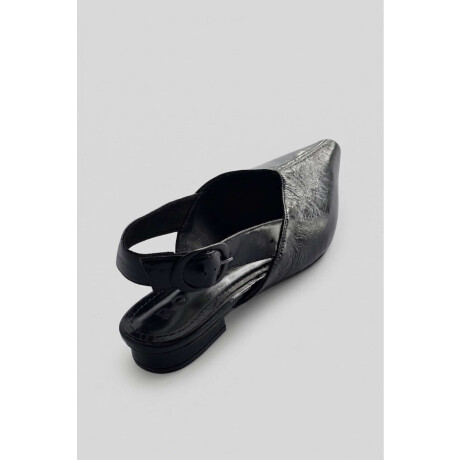 Flat Pili Black