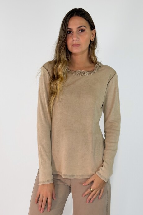 REMERA GAURA Beige