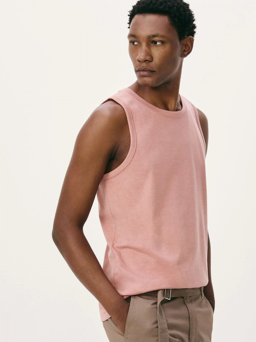 MUSCULOSA BÁSICA WORLD - ROSADO 