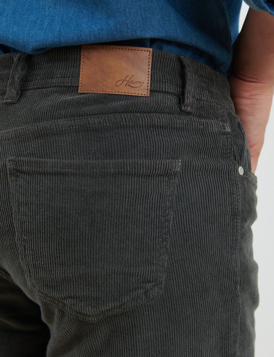 080301 PANTALON HARRY Gris Oscuro