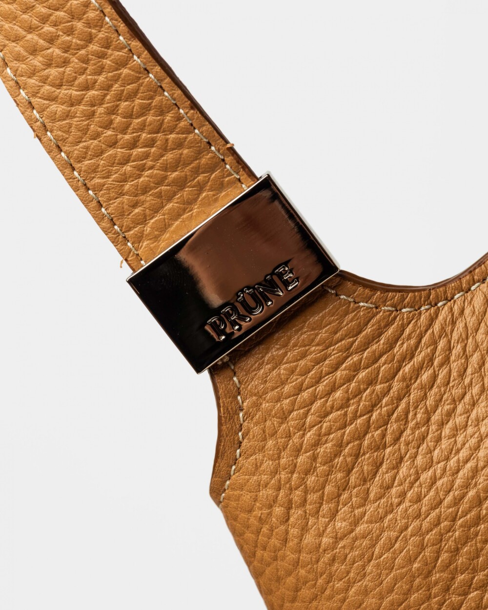Bolso Eterial en cuero graneado Cuoio