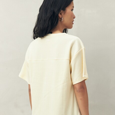 REMERA BASILE AMARILLO PASTEL