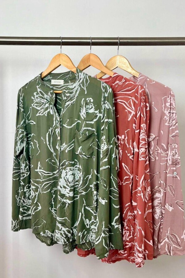 CAMISA KETZIA FLOR AL TONO MILITAR